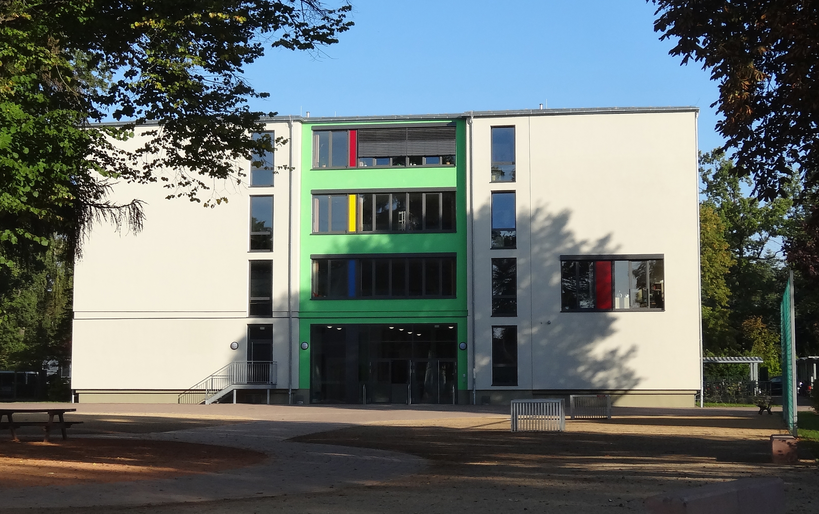 Grundschule Am Schwanenteich | Gemeinde Neuenhagen Bei Berlin